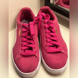 Pink Puma “the suede” shoes - size women’s 8